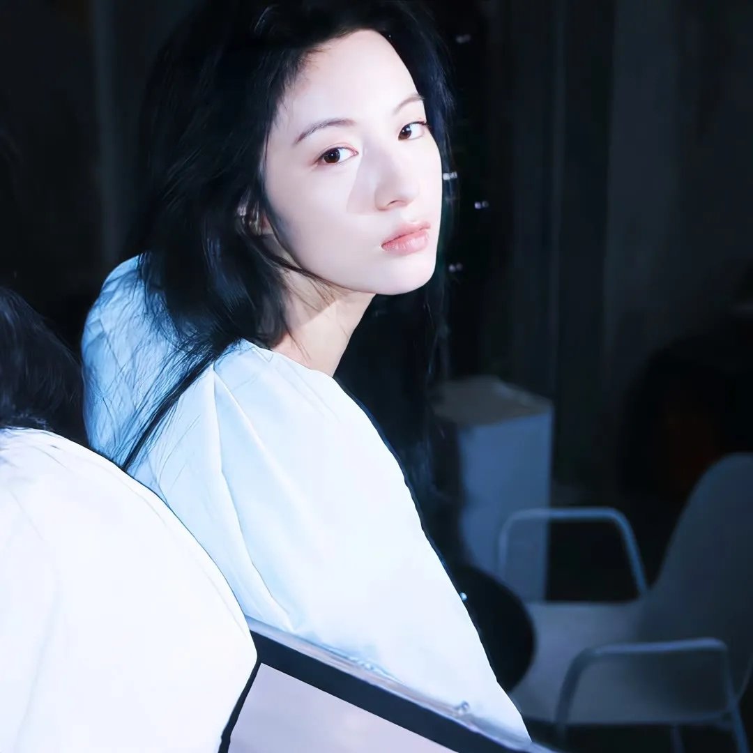 我属于你海报